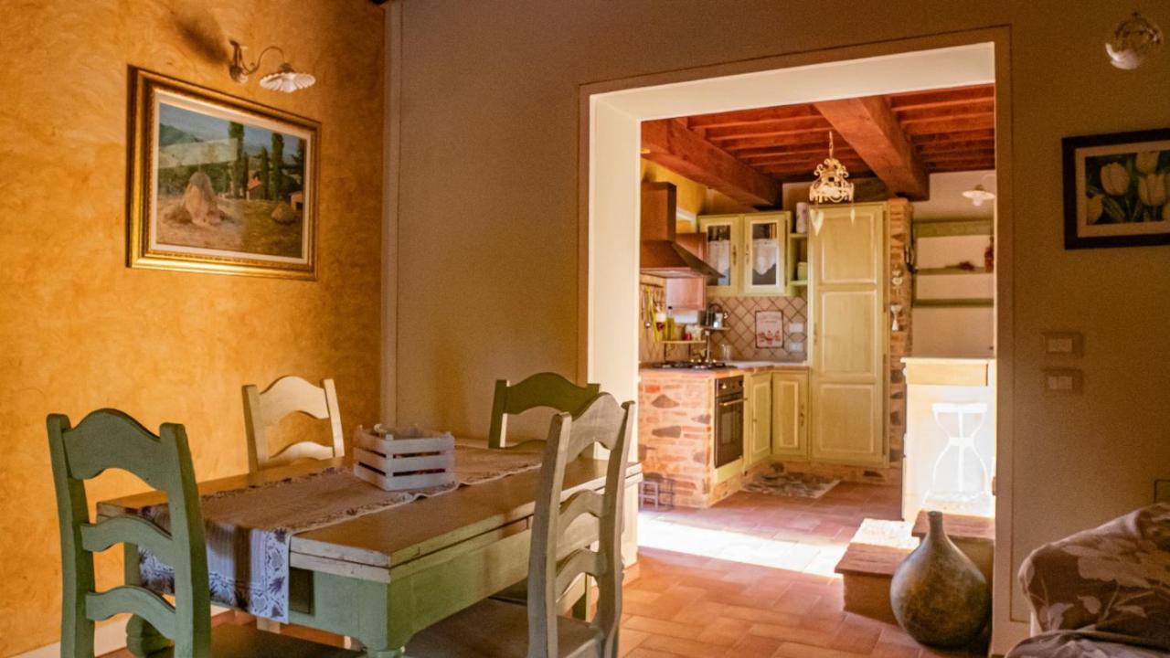 Il Casale Di Fiore Cannara Luaran gambar