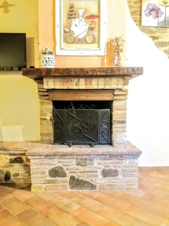 Il Casale Di Fiore Cannara Luaran gambar