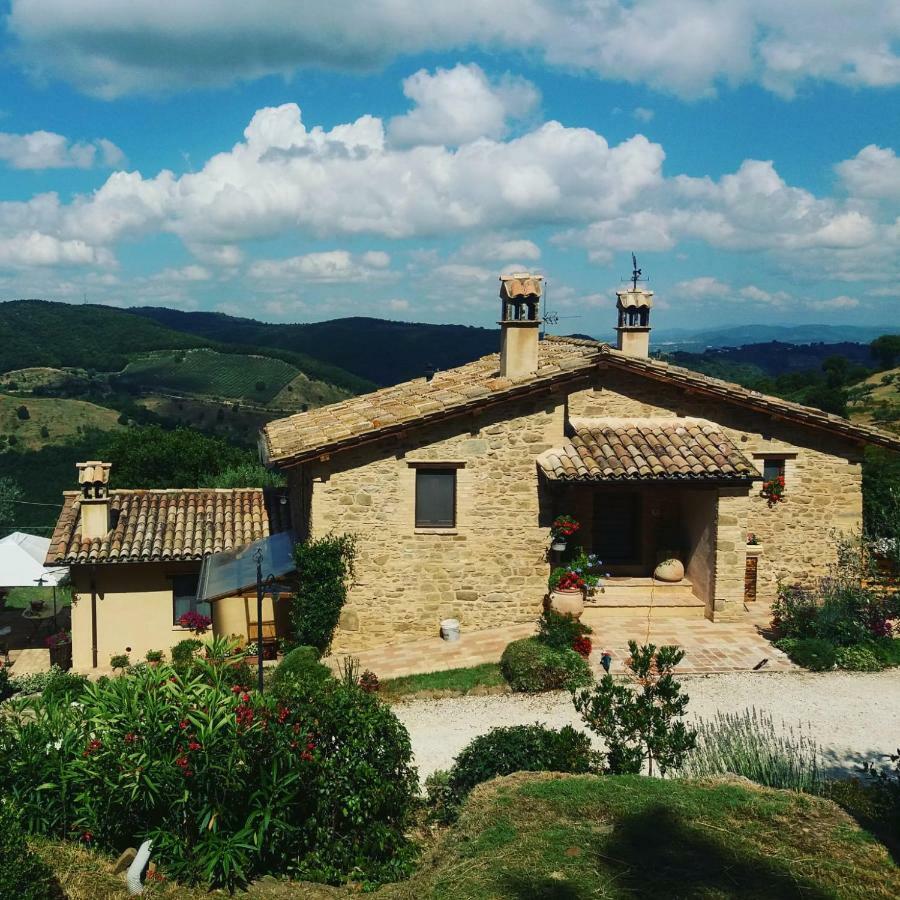 Il Casale Di Fiore Cannara Luaran gambar